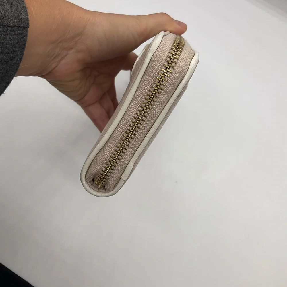 KATE SPADE‎ PEBBLE LEATHER ZIPPY WALLET